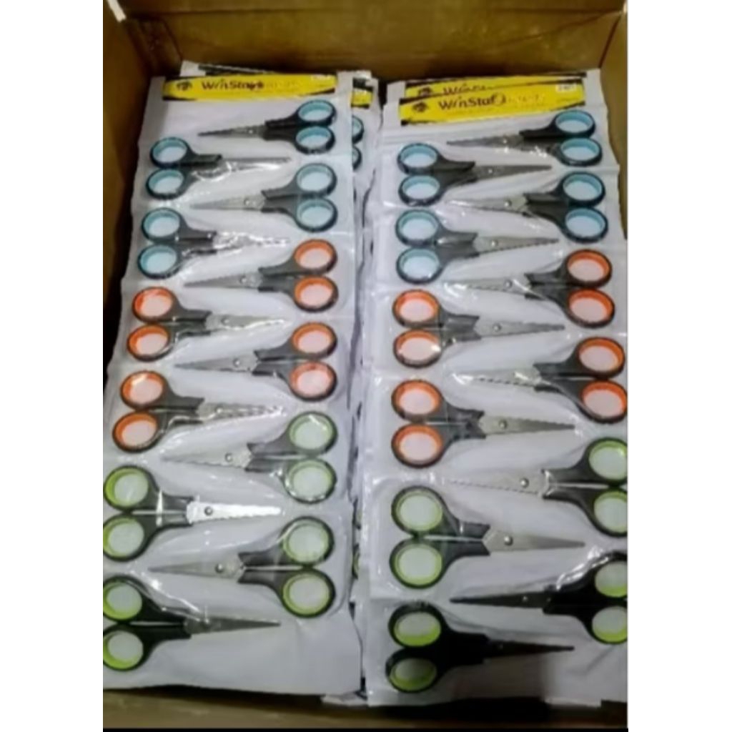 gunting kecil cocok buat dapur ataupun dibawa saat mancing dan kegiatan outdoor lainnya