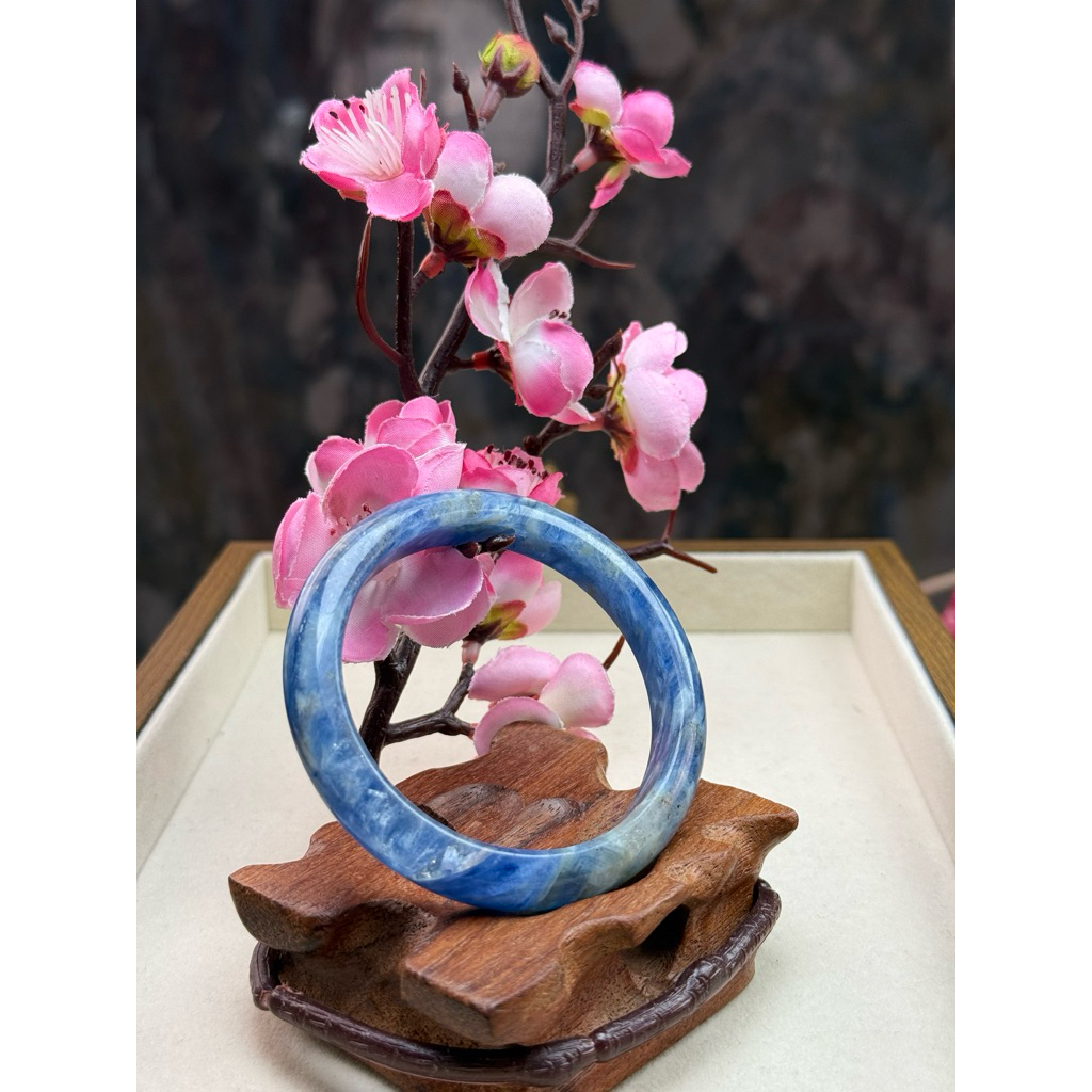 LANCING/BLUE KYANITE/SHAFIR AUSTRALIA (PUYAMA)