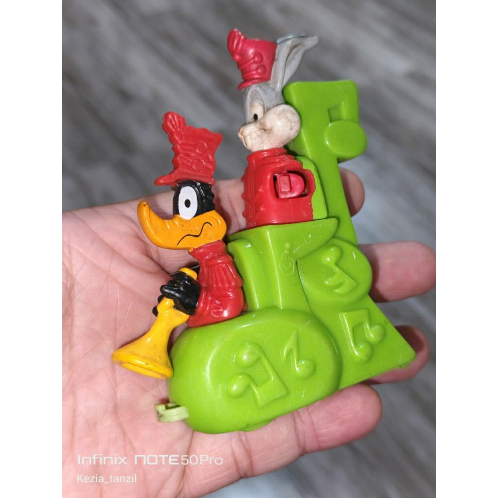 MAINAN ACTION FIGURE FIGUR DONALD DUCK PARADE VINTAGE ORIGINAL LOONEY TUNES BUGS BUNNY BUNY VINTAGE 