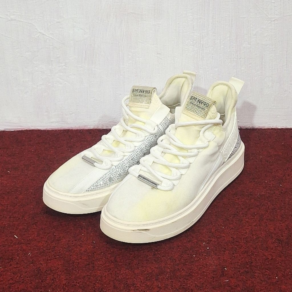 Sepatu Putih "STEVE MADDEN" GOLF - Size 38 (Preloved/second)