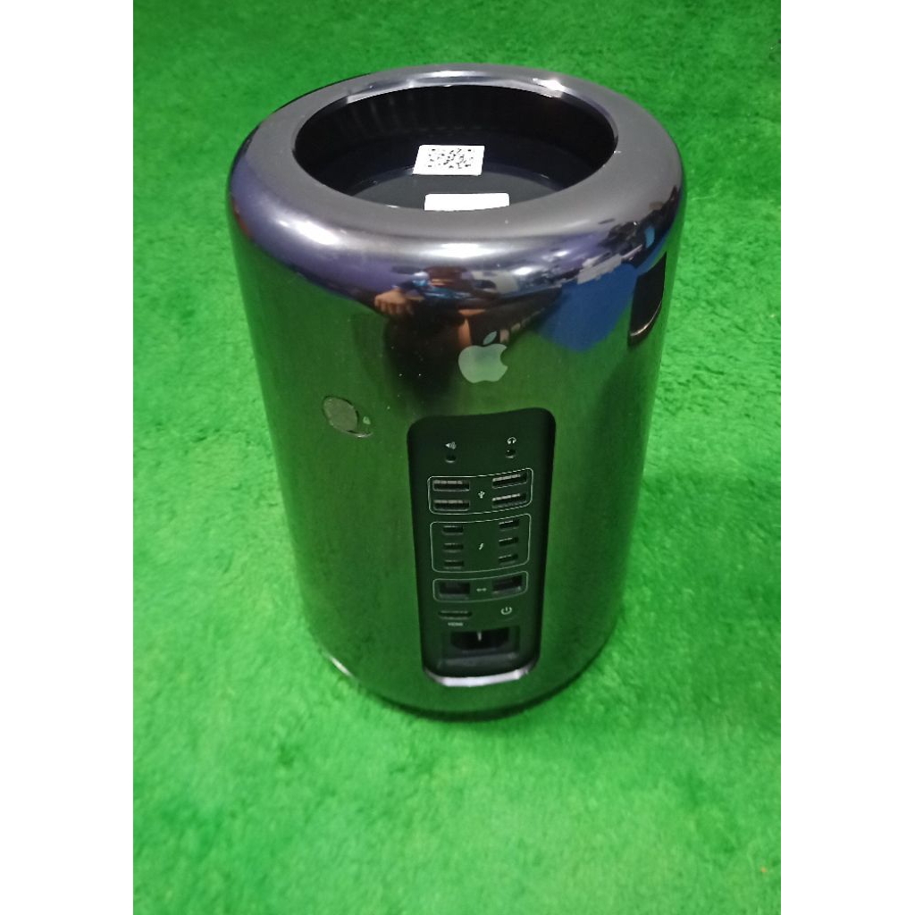 Apple Mac Pro 2013 Late Tabung Intel Xeon E5 32/256 GB Silver CPU Server Murah