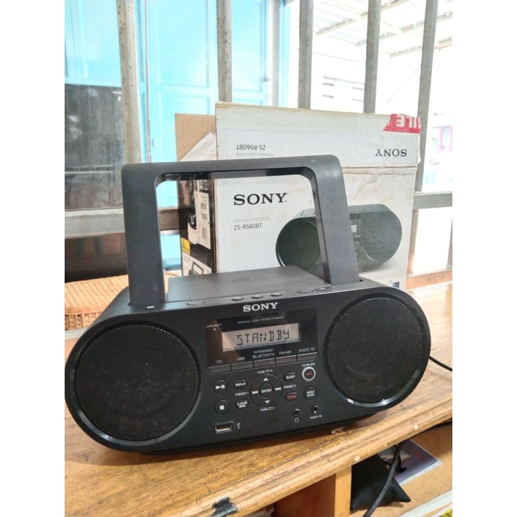 SONY mini COMPO BOOMBOX ZS-RS60BT black