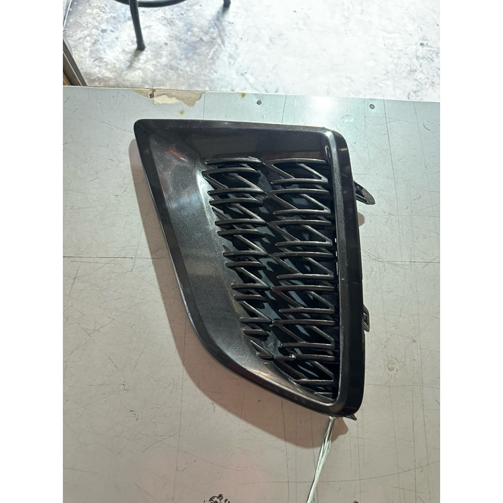 Cover Bemper Depan Lexus RX350 Kiri Original