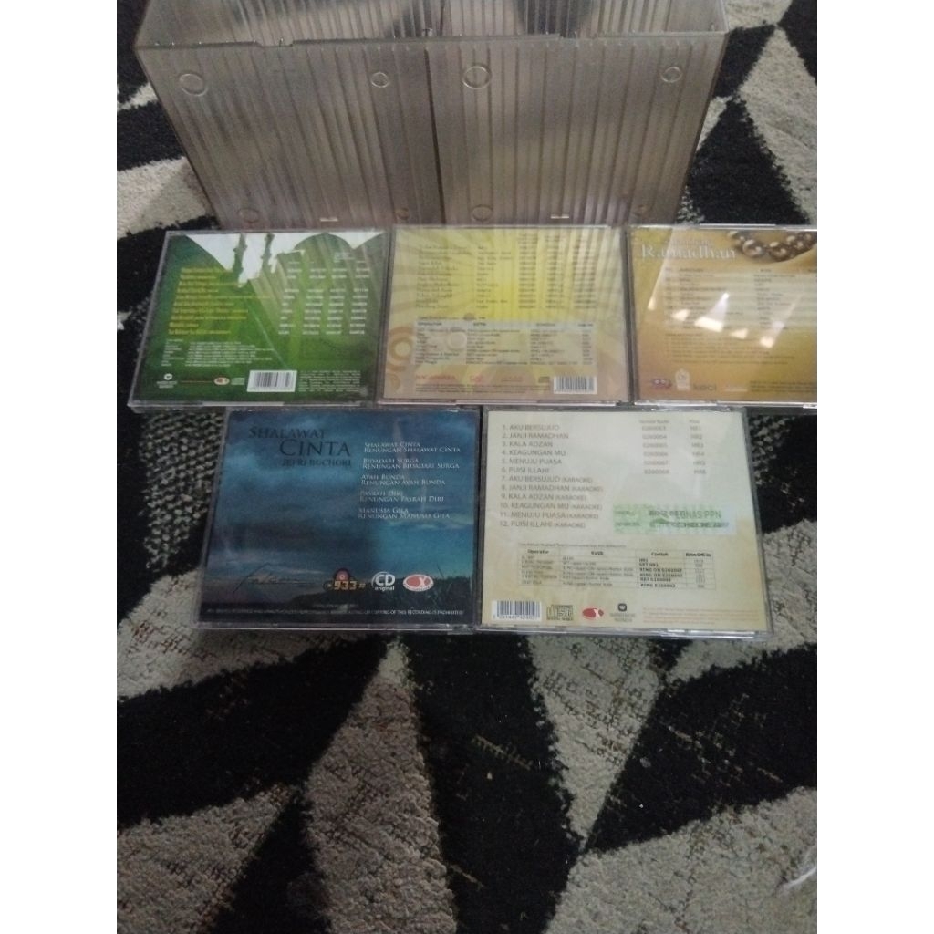 CD religi sepaket
