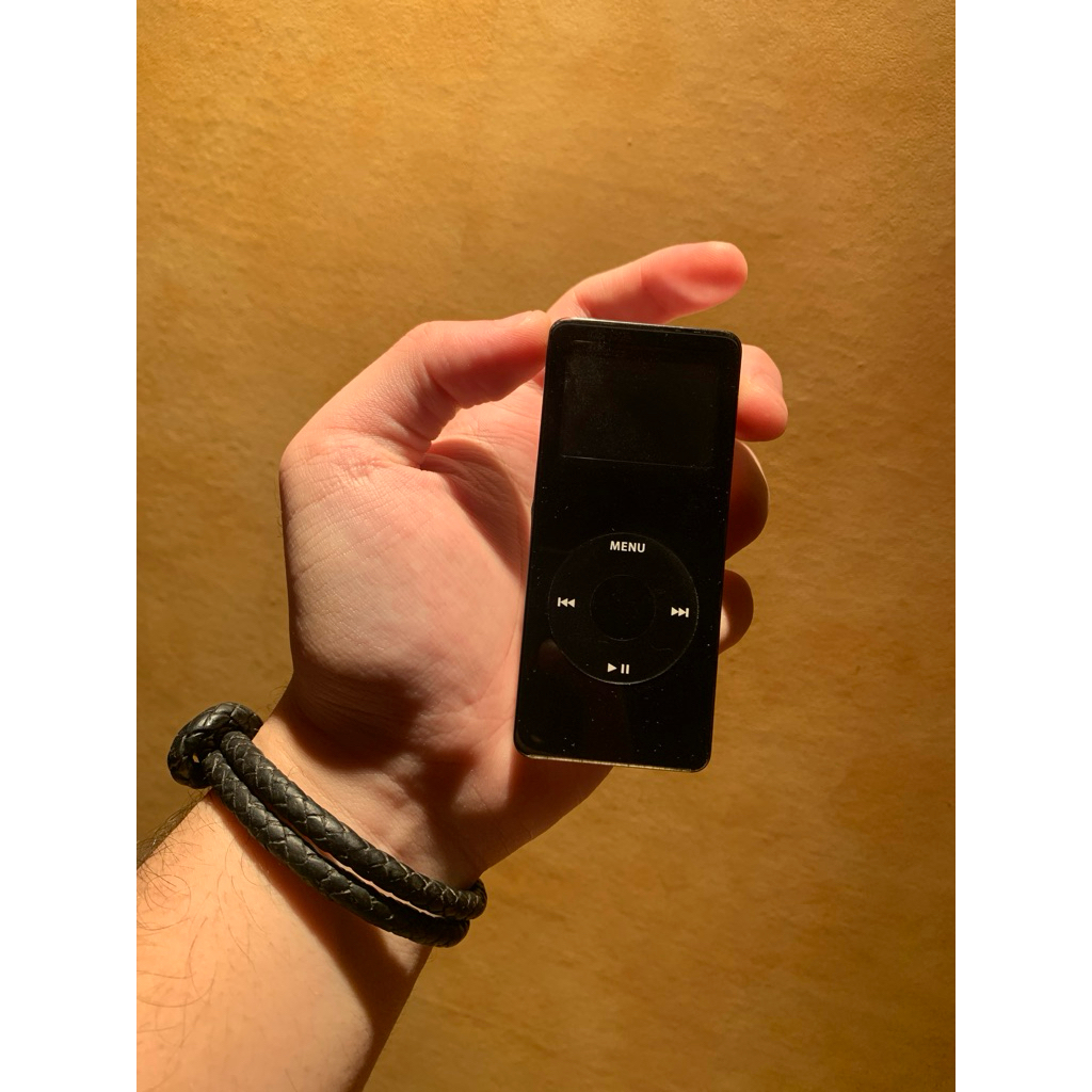 Apple iPod Nano 1st Gen 4GB Classic Steve Jobs Era