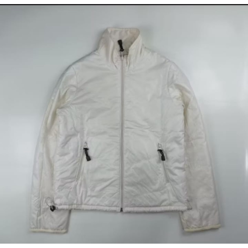 Preloved winter jaket Uniqlo putih
