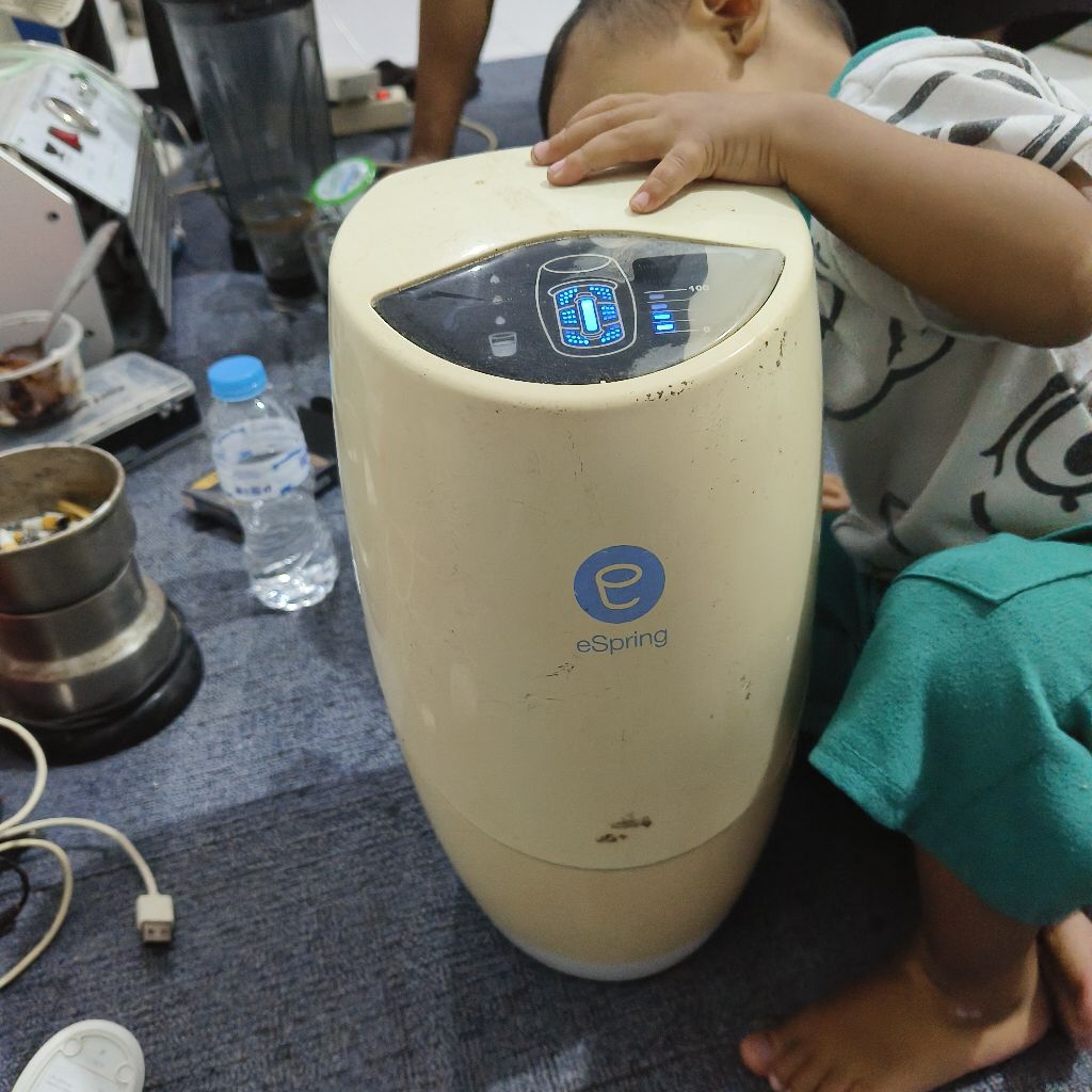 penyaring air / penyuling air minum / water purifier