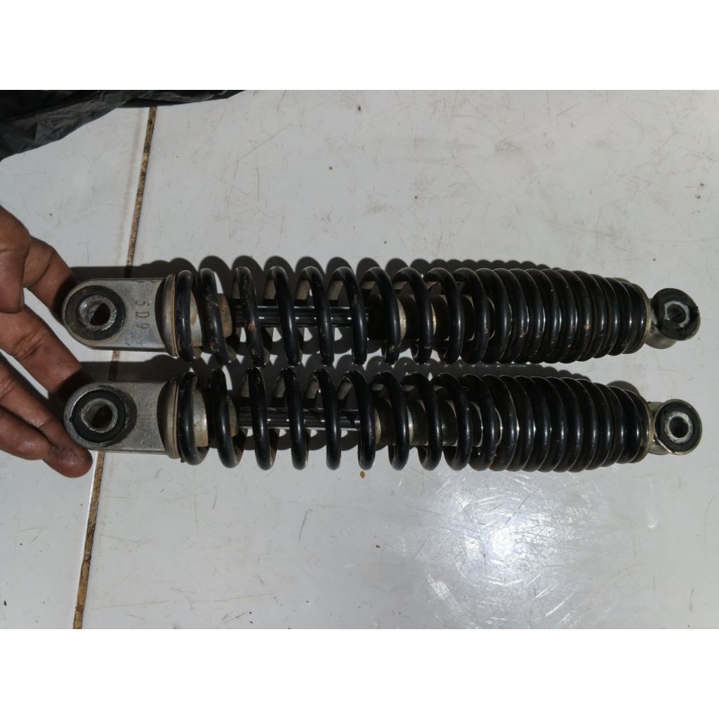 shock breaker belakang original Yamaha Vega ZR