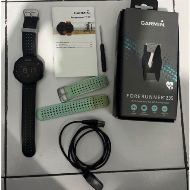 GARMIN FR 235