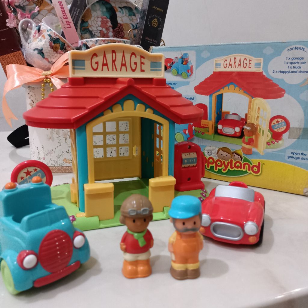 Happyland ELC Garage Vintage