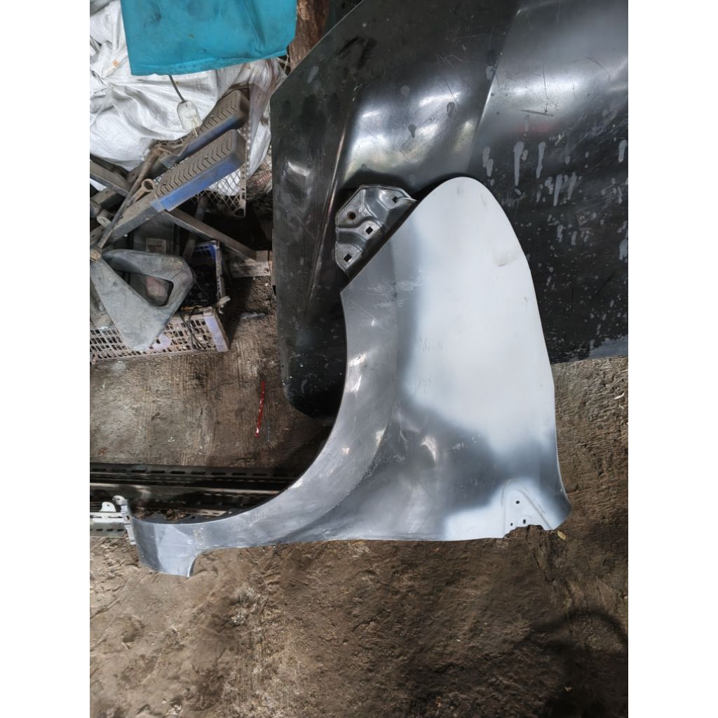 fender kiri avanza / veloz 2017 original
