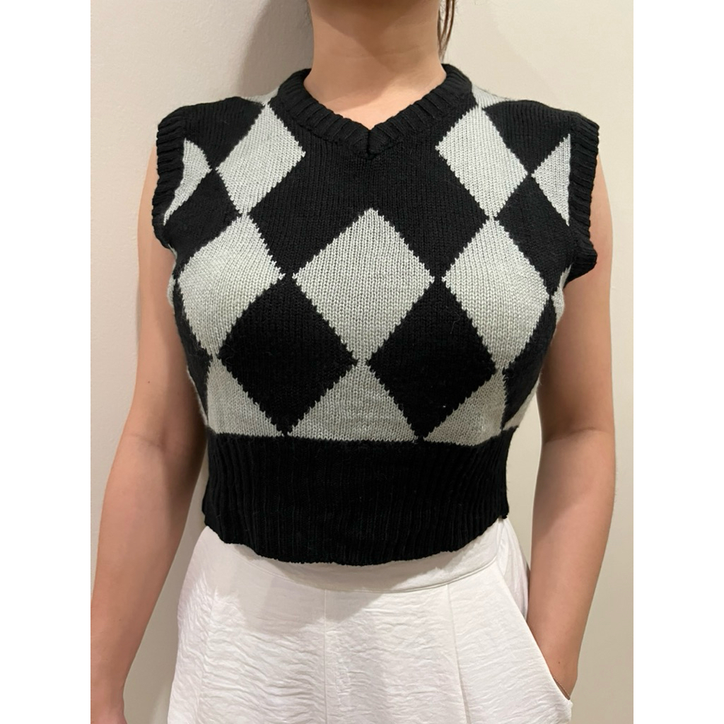 Argyle Vest Knit | Rompi Rajut Crop Wanita
