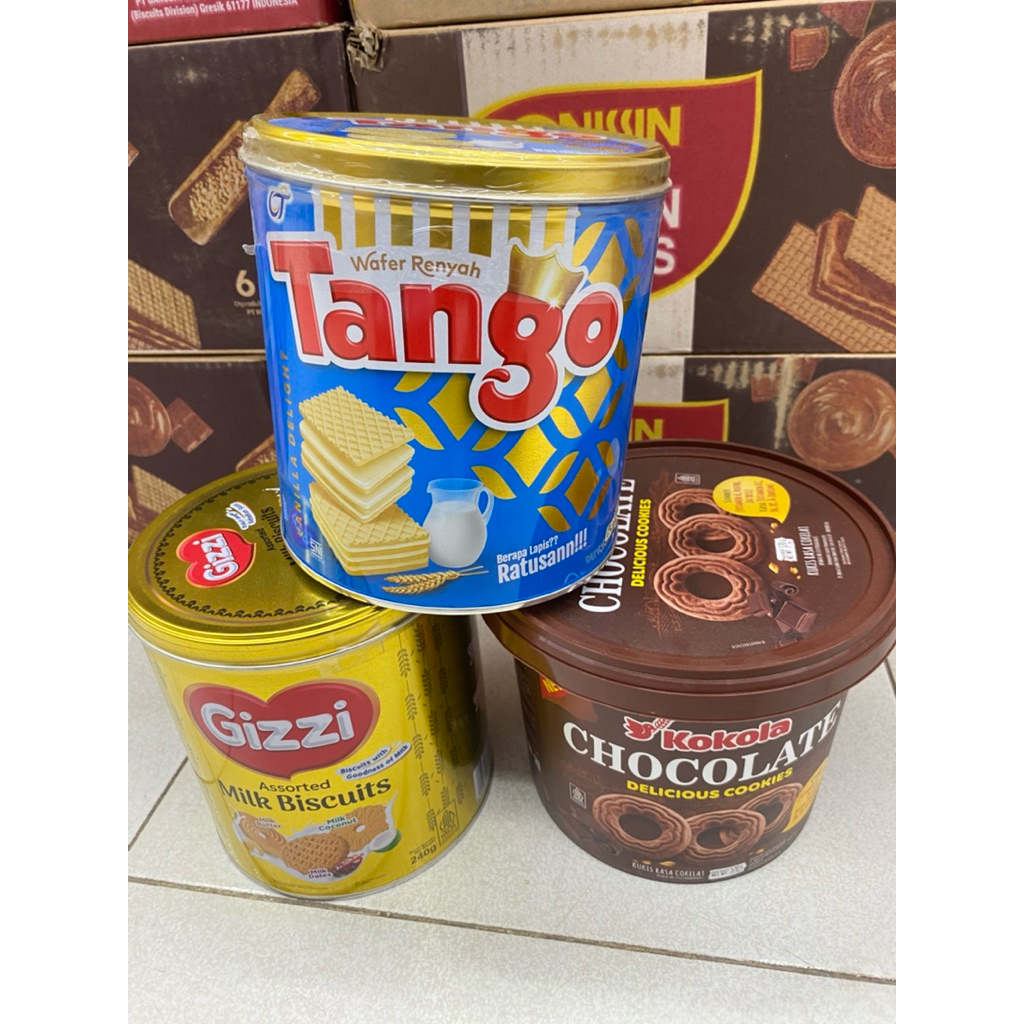 TANGO GIZZI KOKOLA WAFER BISKUIT KALENG LEBARAN PAKET HEMAT