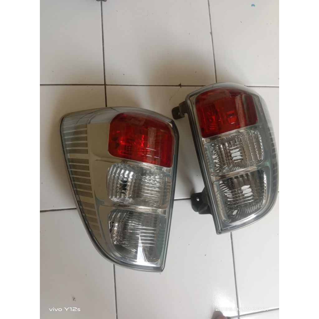 stoplamp rush terios copotan original