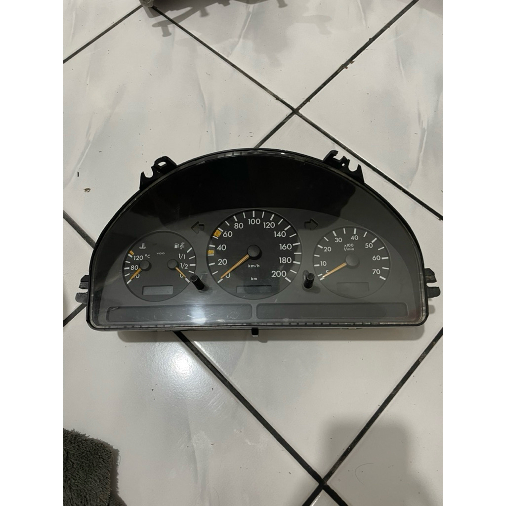 spedometer ML320 W163 mercedes benz