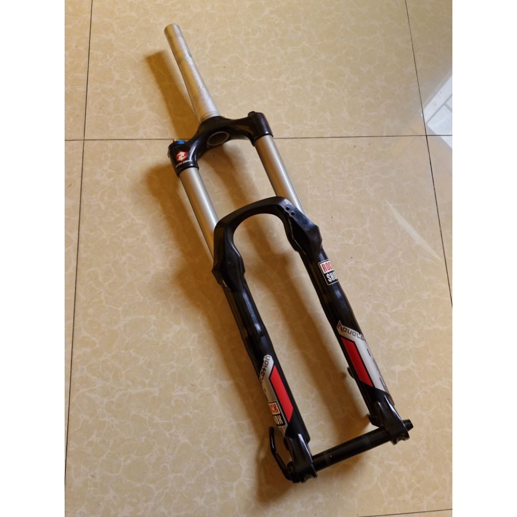 Rockshox Revelation Race Dual Air trv 150 ta20 boost