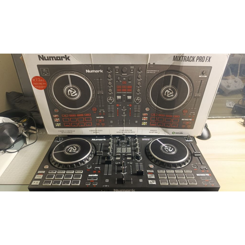 Numark Mixtrack Pro FX Second Normal
