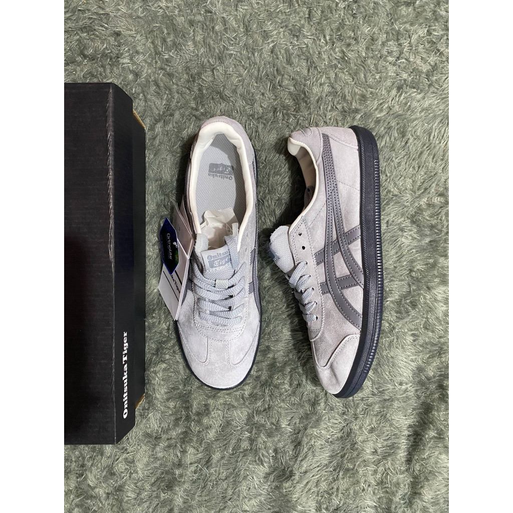 SNEAKERS Onitsuka Tokuten Tiger suede Grey