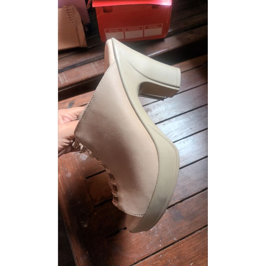 Pollux classic heels like new preloved masih baru