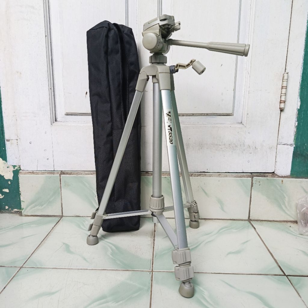Tripod BEKAS kamera foto video dslr miroles tripot camera photo vidio hp smartphone gopro dan lainny