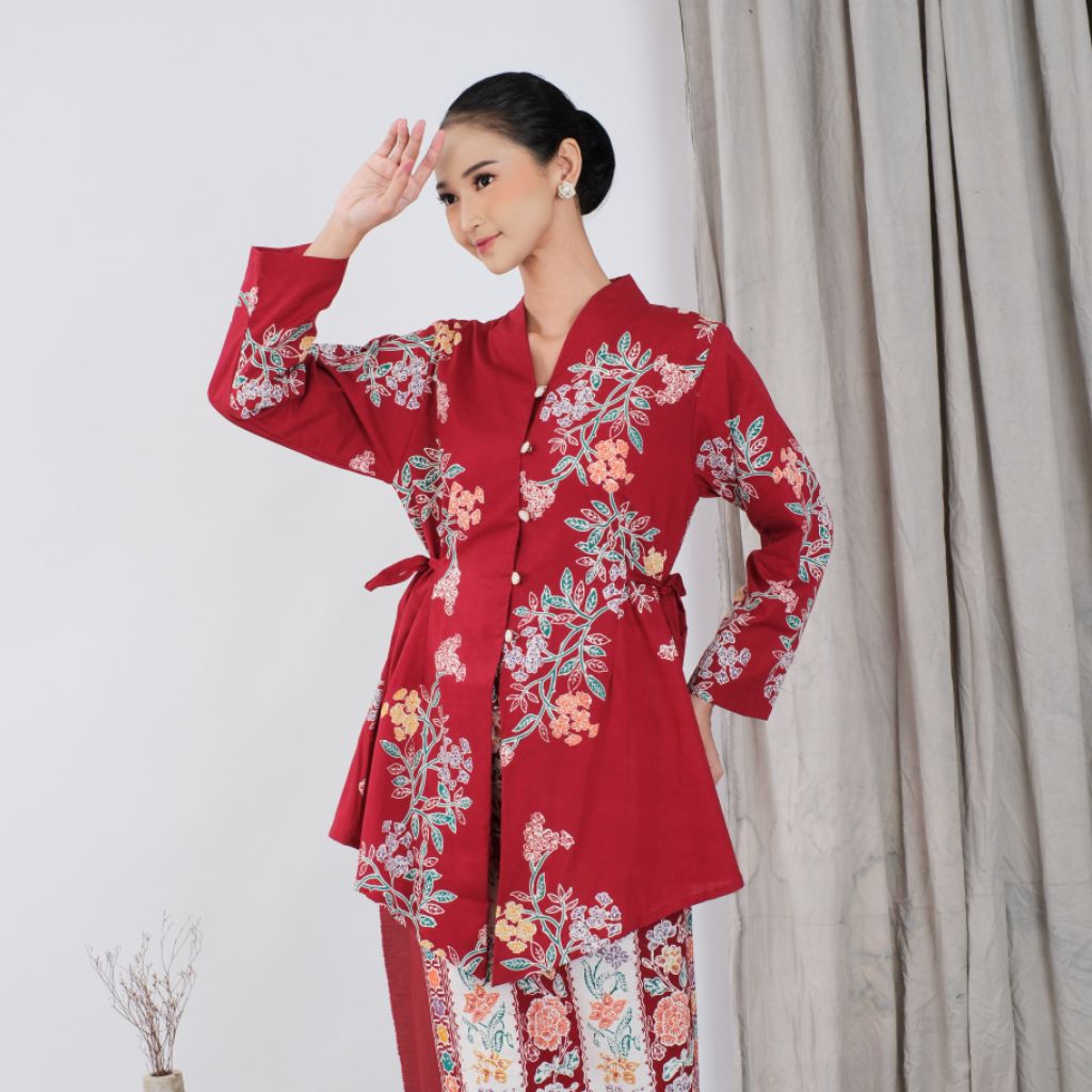 Kebaya Tunik Modern Bahan Katun Primisima by Khalisa Batik -  Zoya Merah