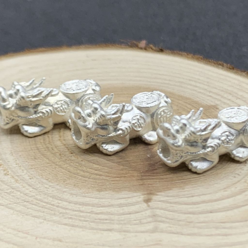 Charm/Gelang Kristal Korea Motif Pixiu Silver S999