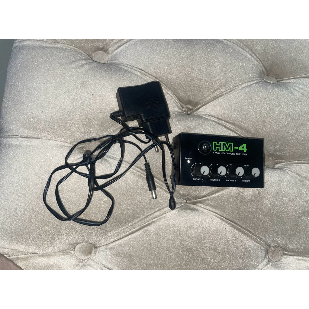 Mackie HM-4 Headphone Amplifier
