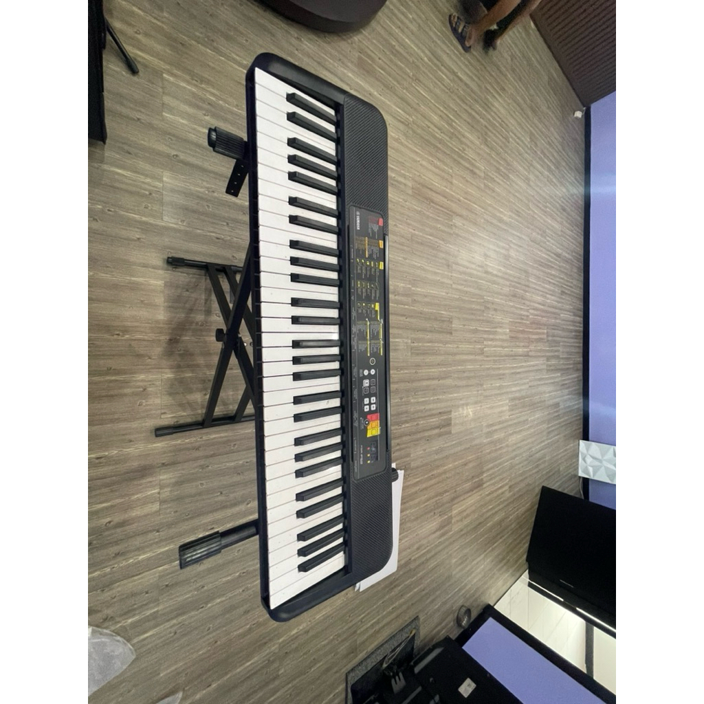 Keyboard piano Yamaha PSR-F52