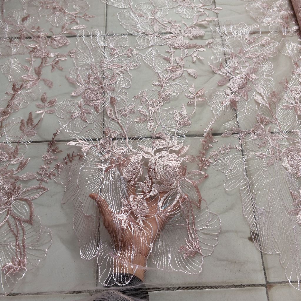 kain tile bordir motif - kain tile bordir meteran - kain tile bordir premium - kain tile antik /0,5m