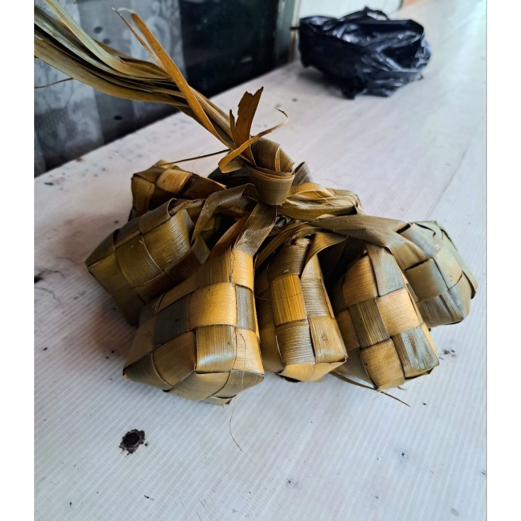 KETUPAT ASAK _ KETUPAT LEBARAN _ KETUPAT MATANG _ KETUPAT ASLI BLOK KUPAT _ KETUPAT IDUL FITRI