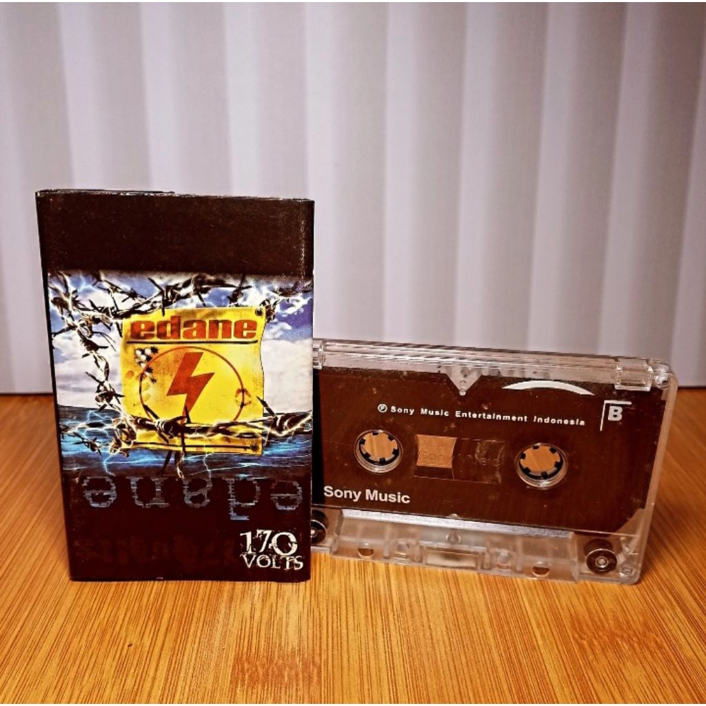 Kaset Edane - 170 Volts