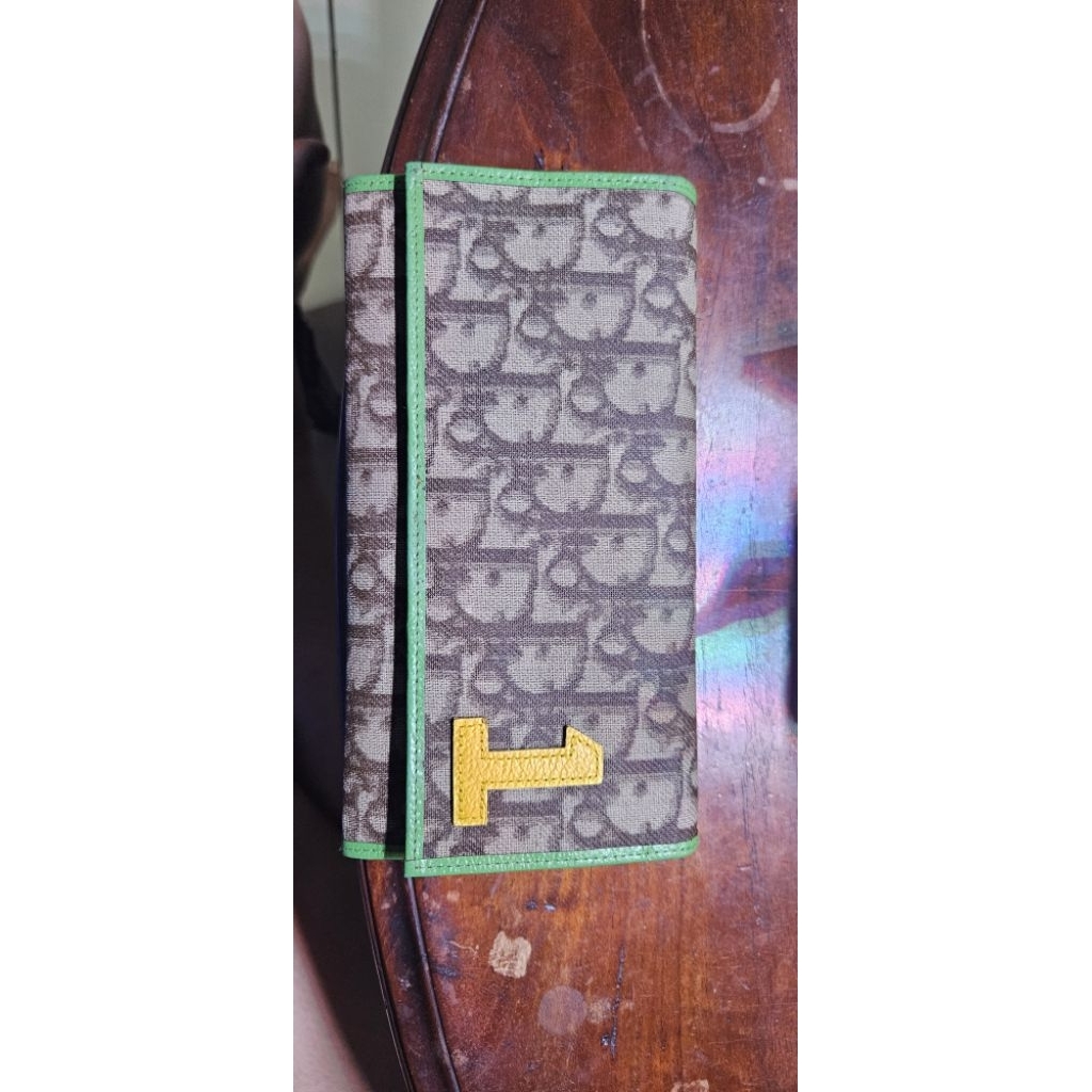 dompet dior