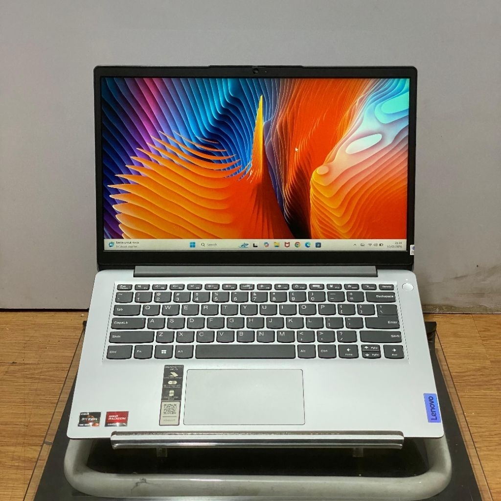 LENOVO IDEAPAD SLIM 1i AMD RYZEN 3 7320U RAM 8GB SSD 512GB WIN 11