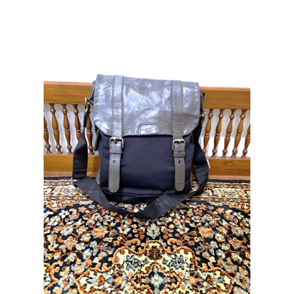 Tas sling bag henry cottons