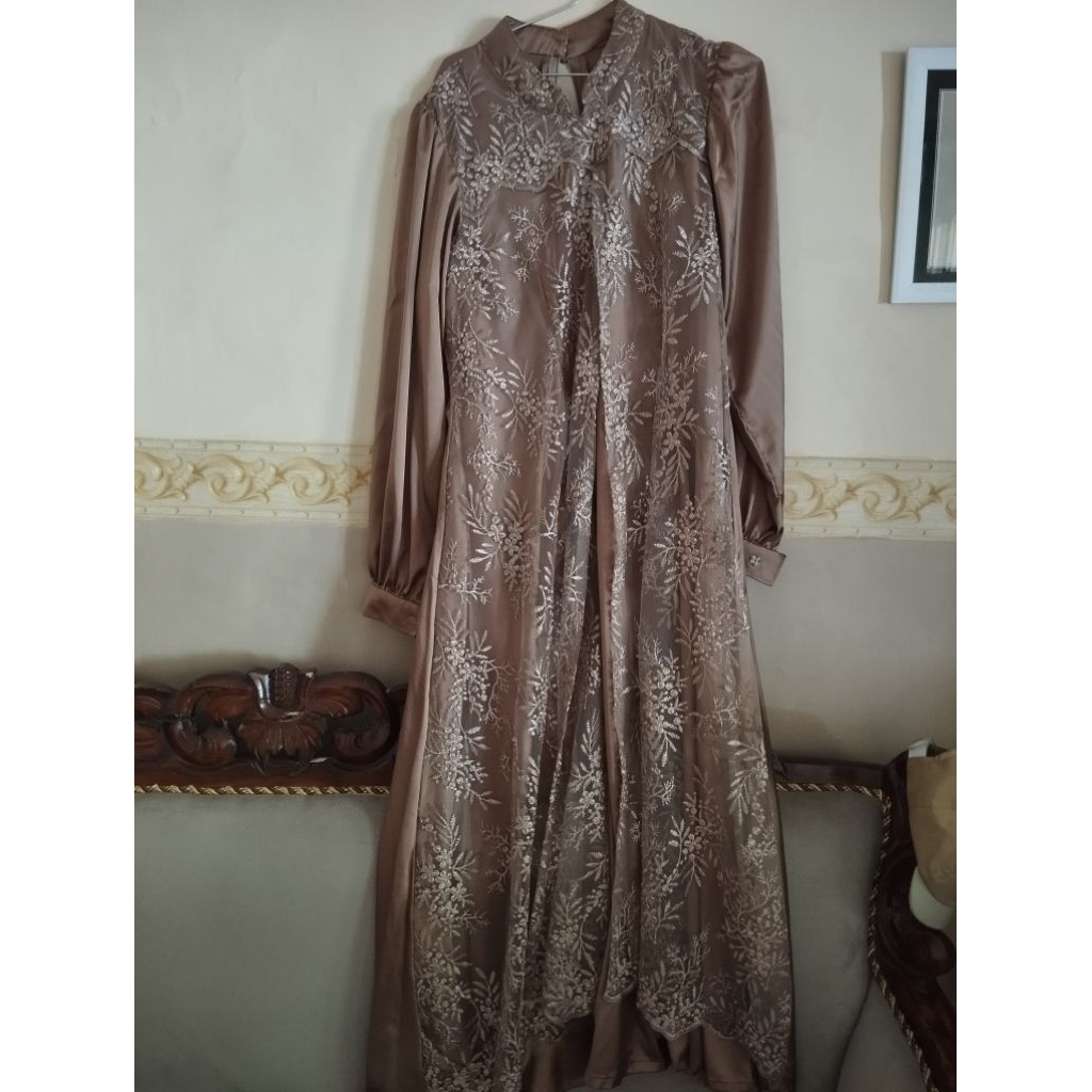 Preloved Gamis Satin Brokat
