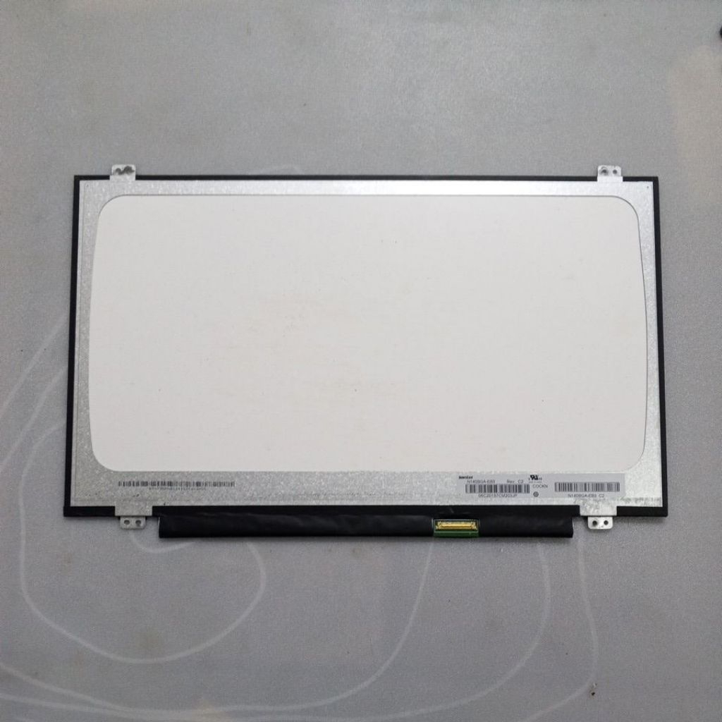 LCD Laptop Slim 14 inch 30 pin Minusan layak pake