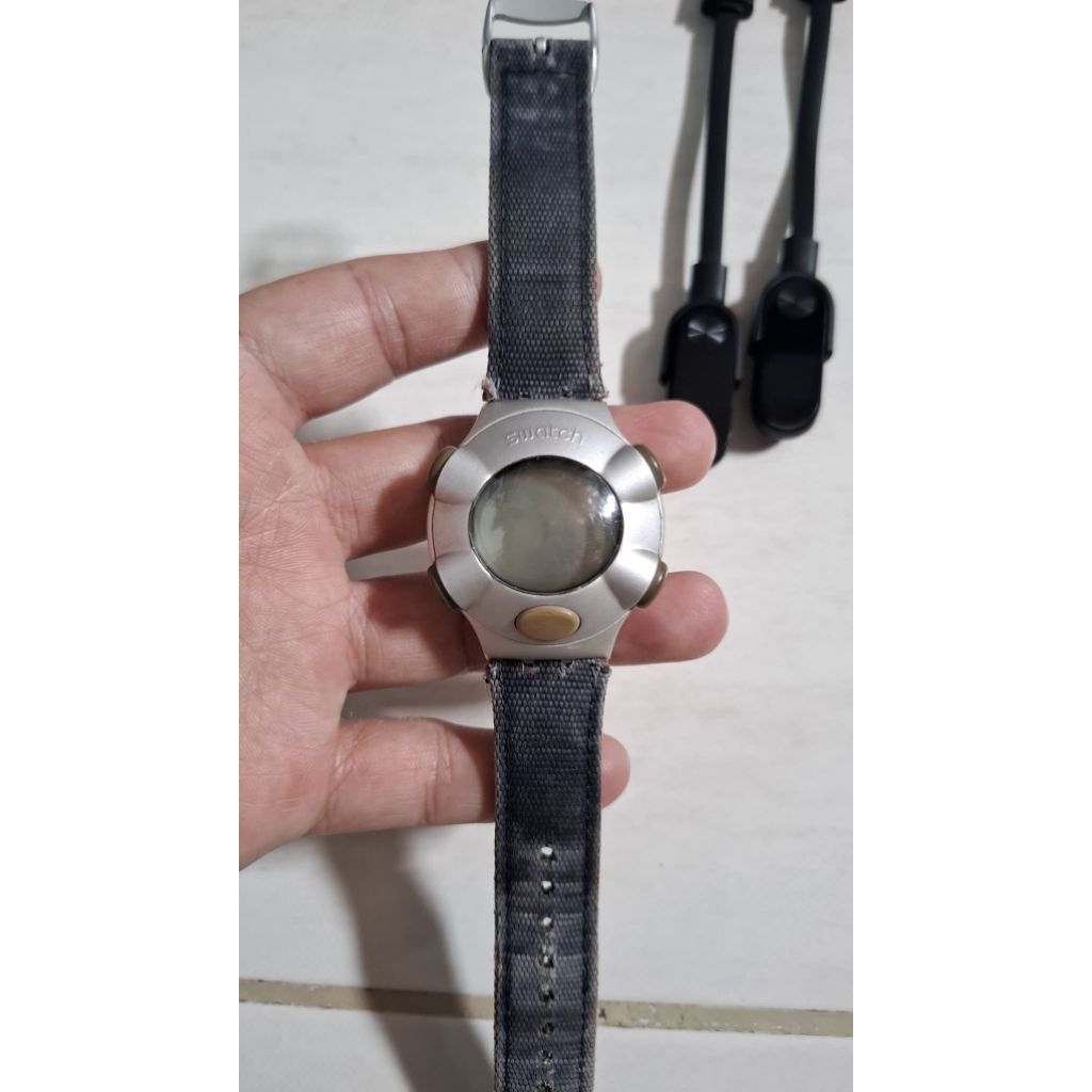 Jam Swatch scuba dan Mi Band2