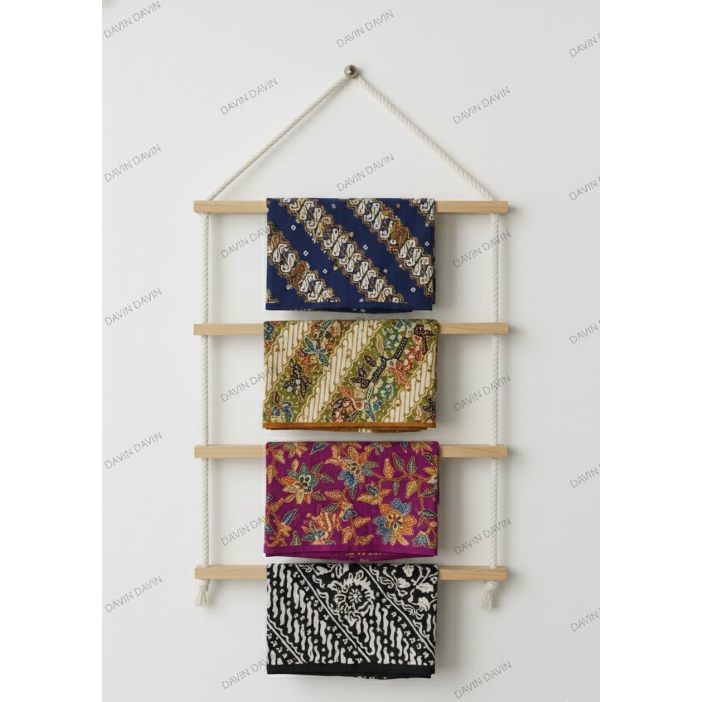 ​Hanger Hijab Aesthetic – Rak Gantung Kayu & Tali Minimalis