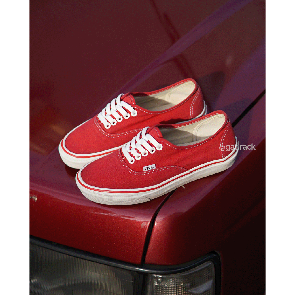 VANS AUTHENTIC RED Size 40 / 25.5 cm Second 100% Original - GR00037