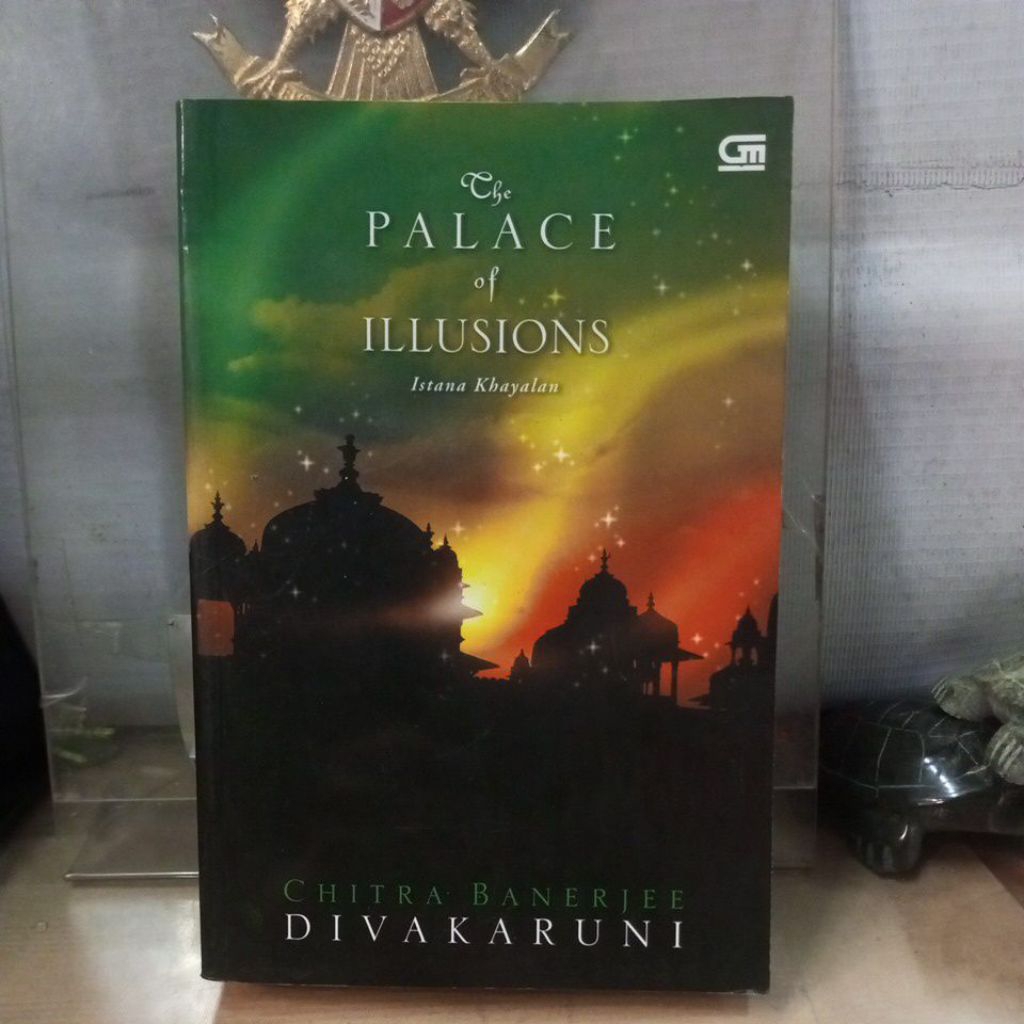 novel , the palace of illusions , istana khayalan oleh chitra banerjee dibakaruni