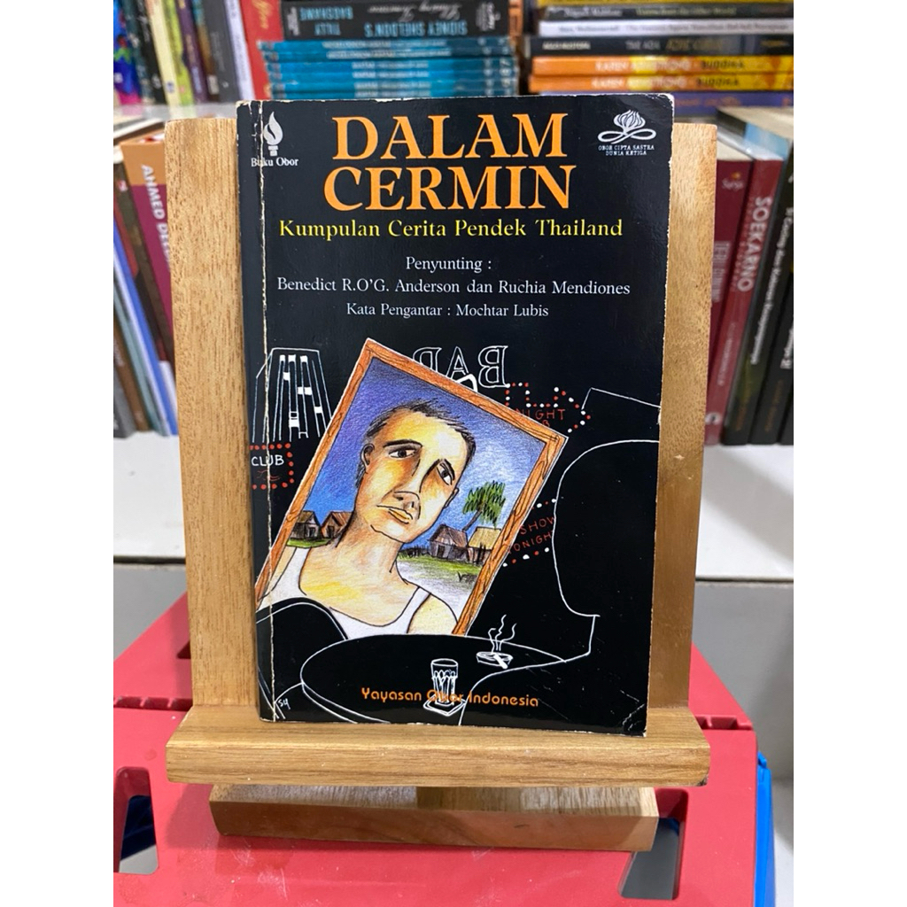 Buku > Dalam Cermin (Kumpulan Cerita Pendek Thailand)