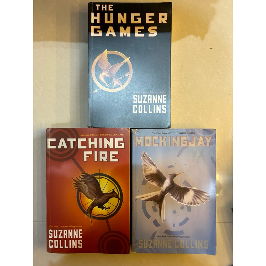 FULL SET Hunger Games, Catching Fire, Mocking Jay (preloved)