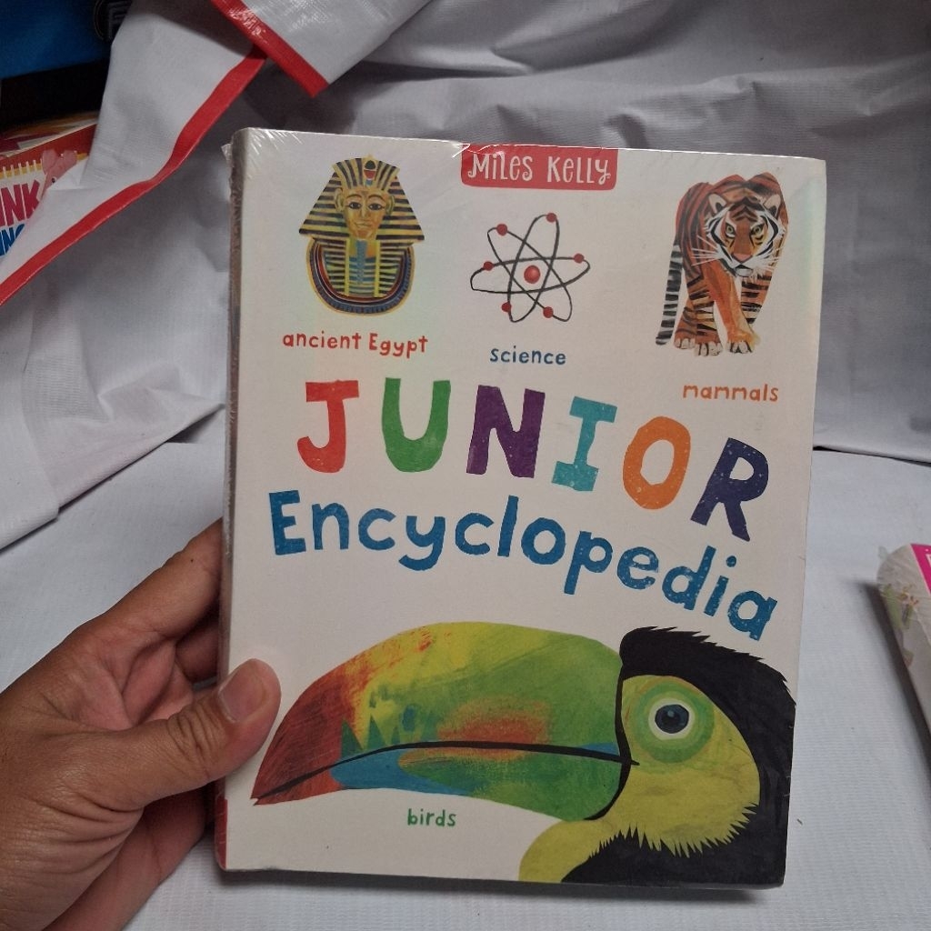 Miles Kelly - Junior Encyclopedia