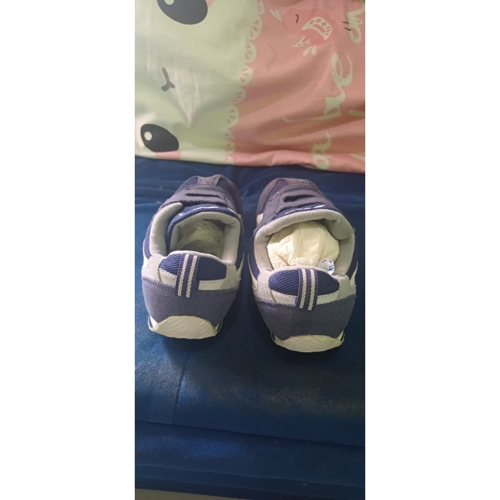 prelove sepatu anak Asics ori