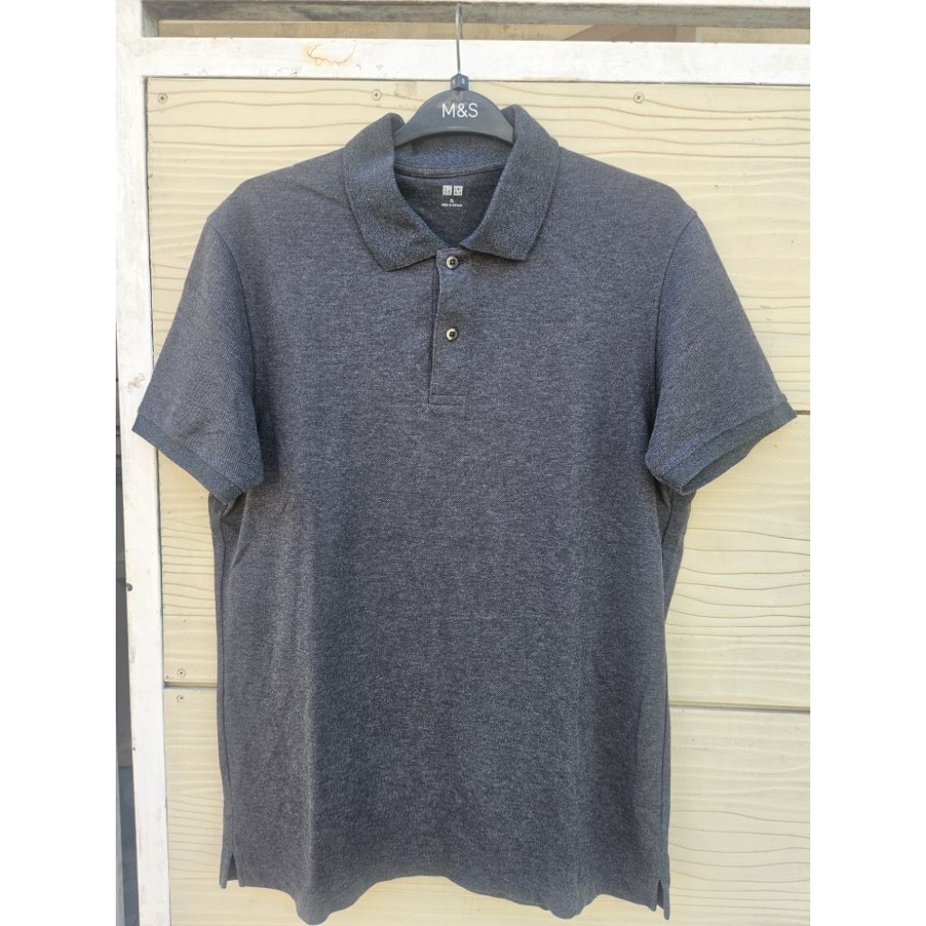 Kaos Polo Uniqlo size XL