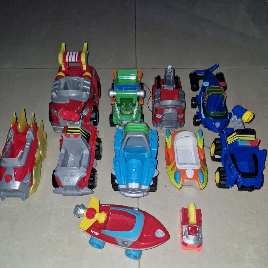 SALE TAKE ALL KENDARAAN PAW PATROL - ORI SML