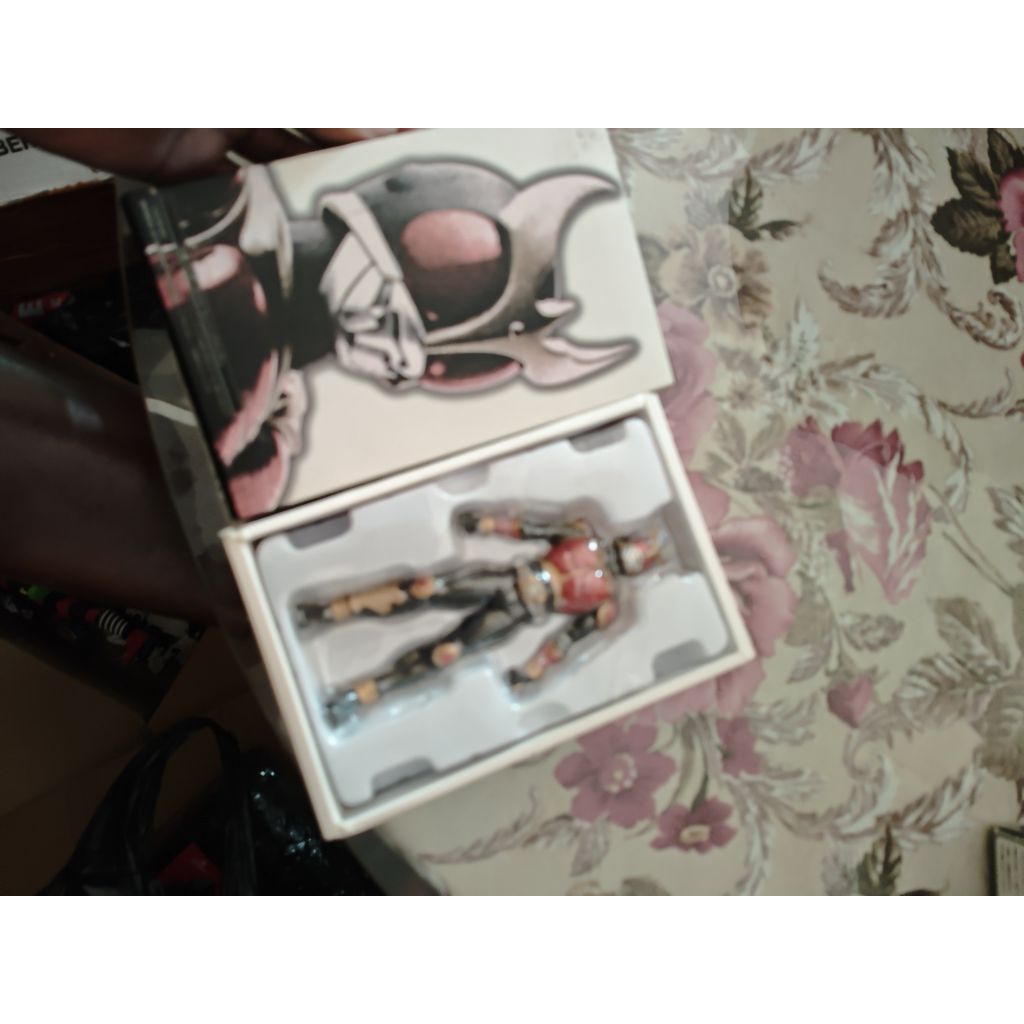 SHF Kamen Rider Kuuga Rising Mighty Bootleg  KW