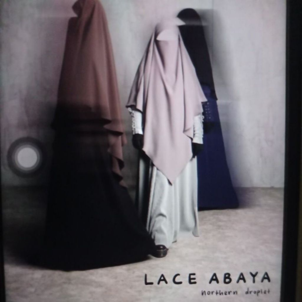 LACE abaya by Sofni