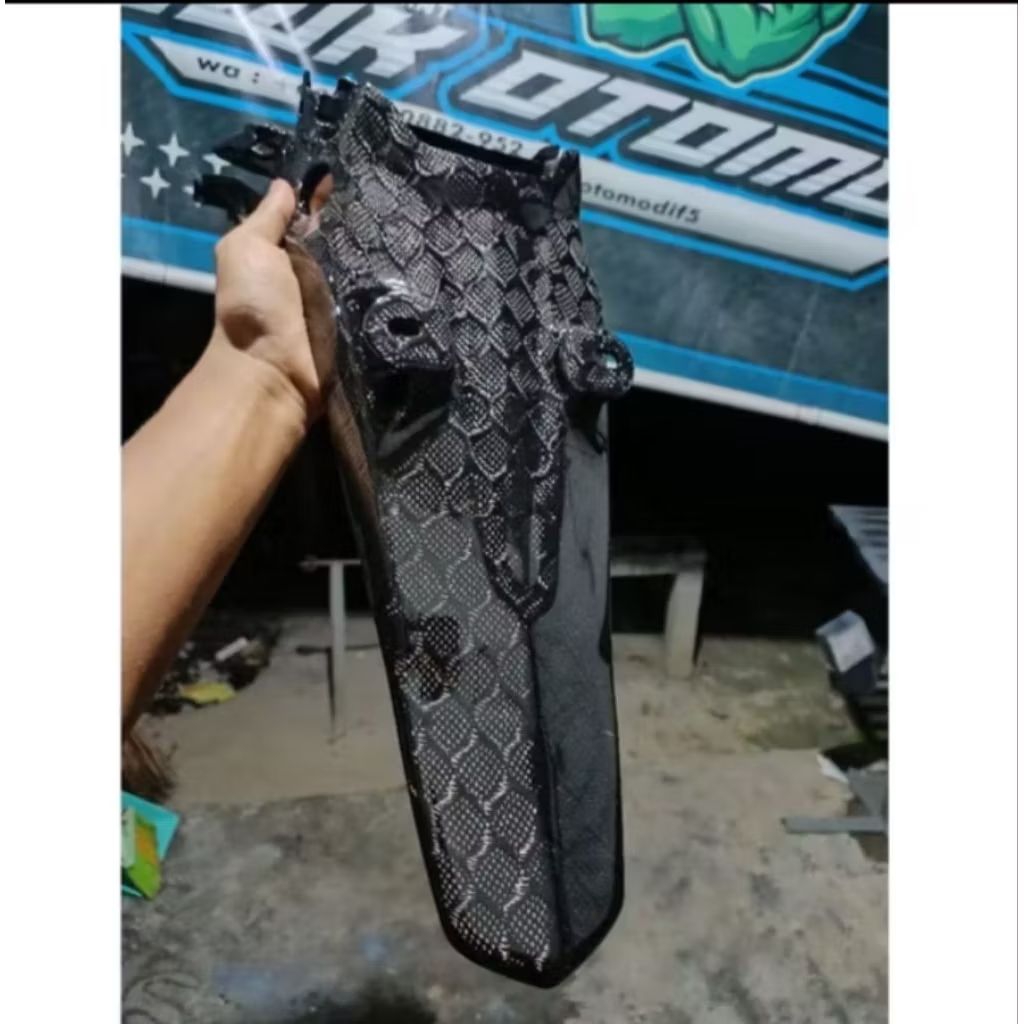 Spakbor Belakang Beat Fi carbon kevlar