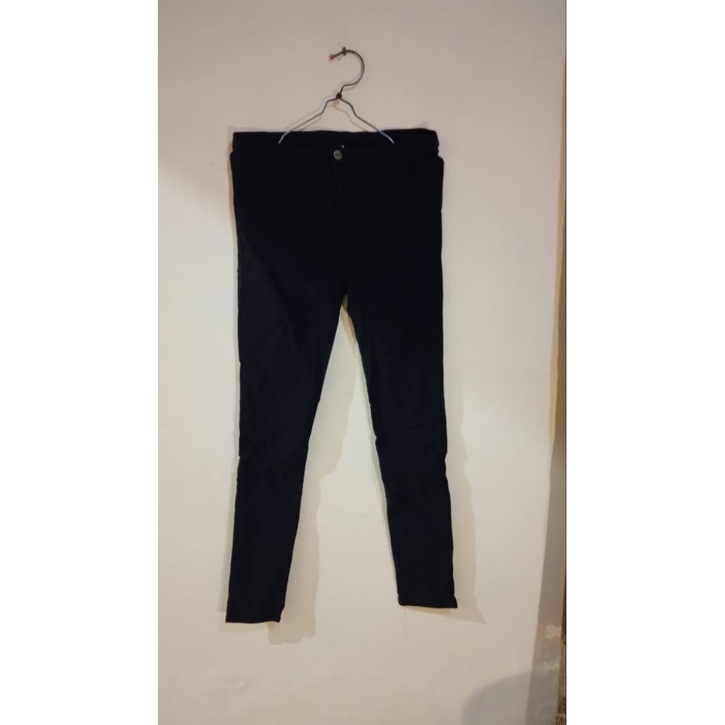 celana hitam pl